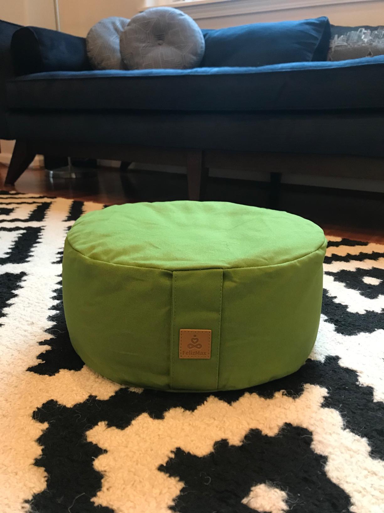 Zafu Buckwheat Meditation Cushion, D=13
