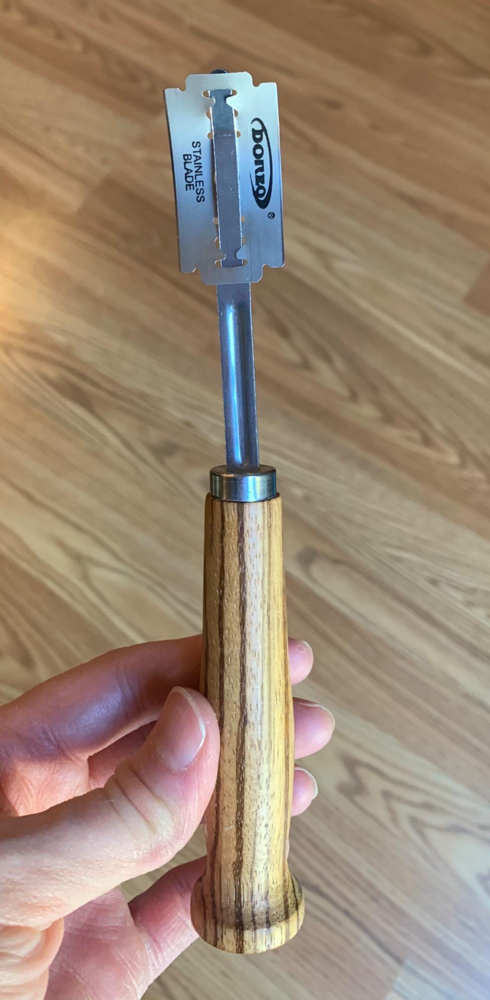 Bread Bosses Bread Bakers Lame Slashing Tool - Dough Making Slasher Tools Baking Sourdough Bread Starter Jar Scoring Knife Razor Cutter Slashing Tool Accessories for Cutting Supplies - Great As A Gift customer photo 1
