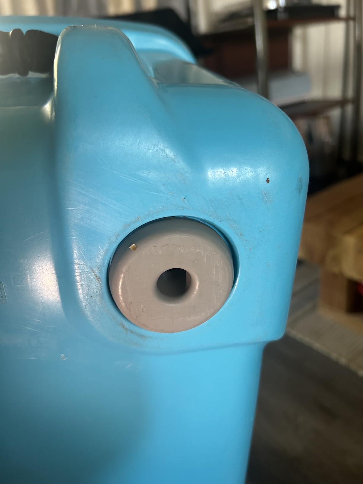 Columbia Titan Hard Ice Chest Cooler Roto Cooler with Microban Protection and Deep Freeze Insulation customer photo 2