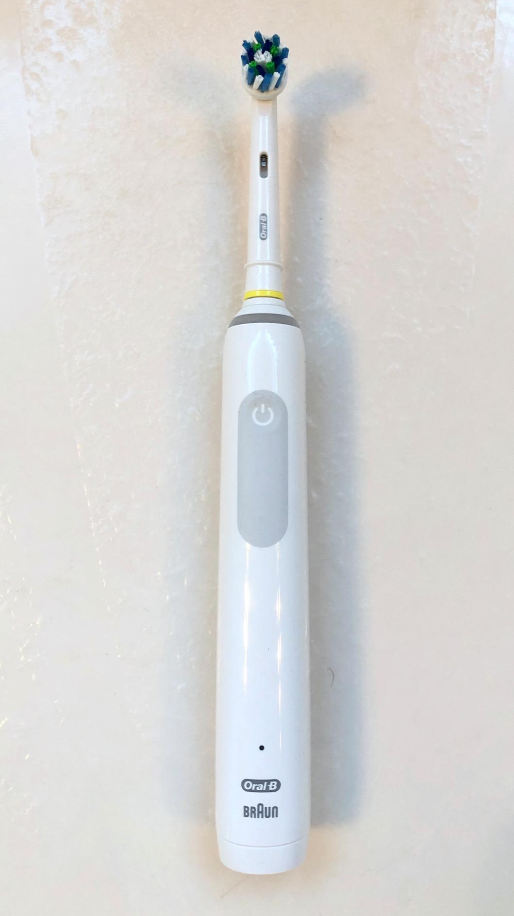 Oral-B Smart 1500 Electric Power Rechargeable Battery Toothbrush, Black customer photo 2