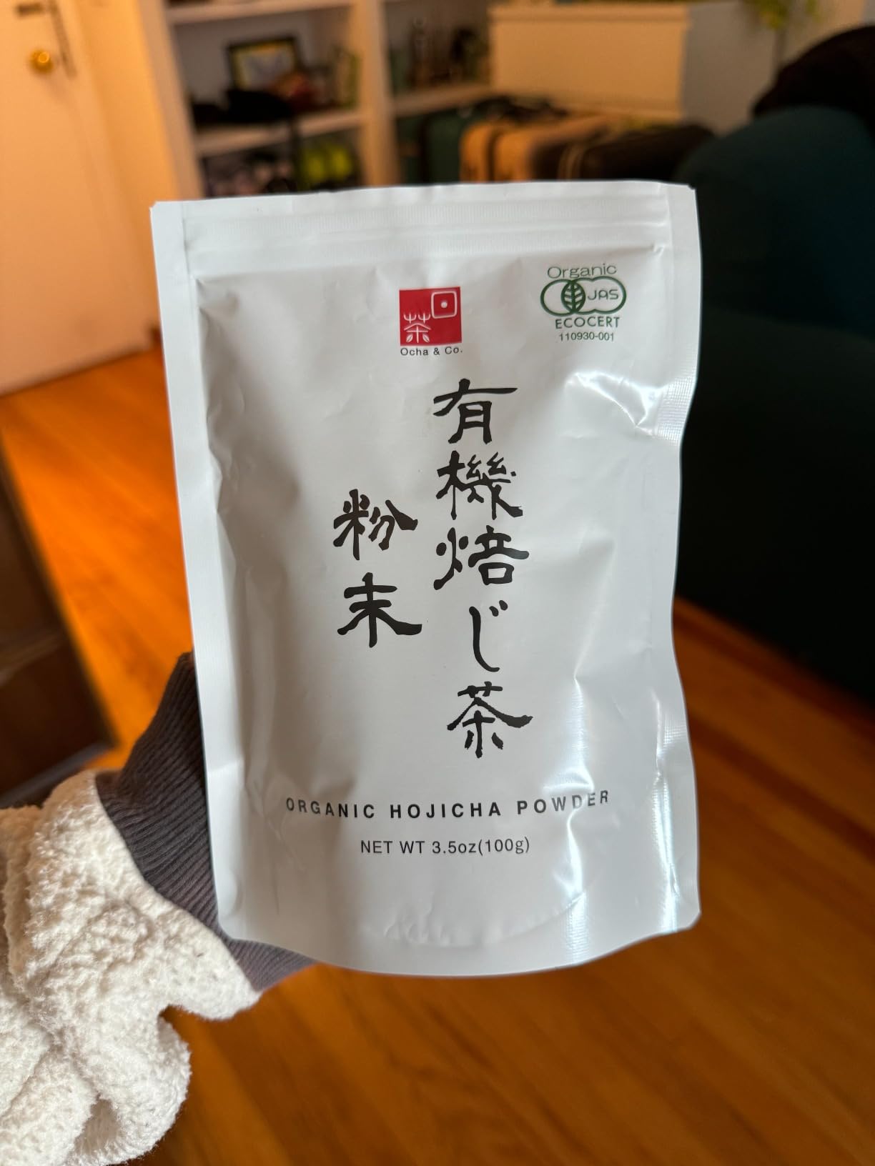 Ocha & Co. Hojicha Powder - Japanese Organic Roasted Green Tea Latte Powder - Houjicha Green Tea Blend Made From Powdered Kukicha and Sencha - Low Caffeine Tea with a Sweet, Smoky Taste, 100g/3.5oz. customer photo 2