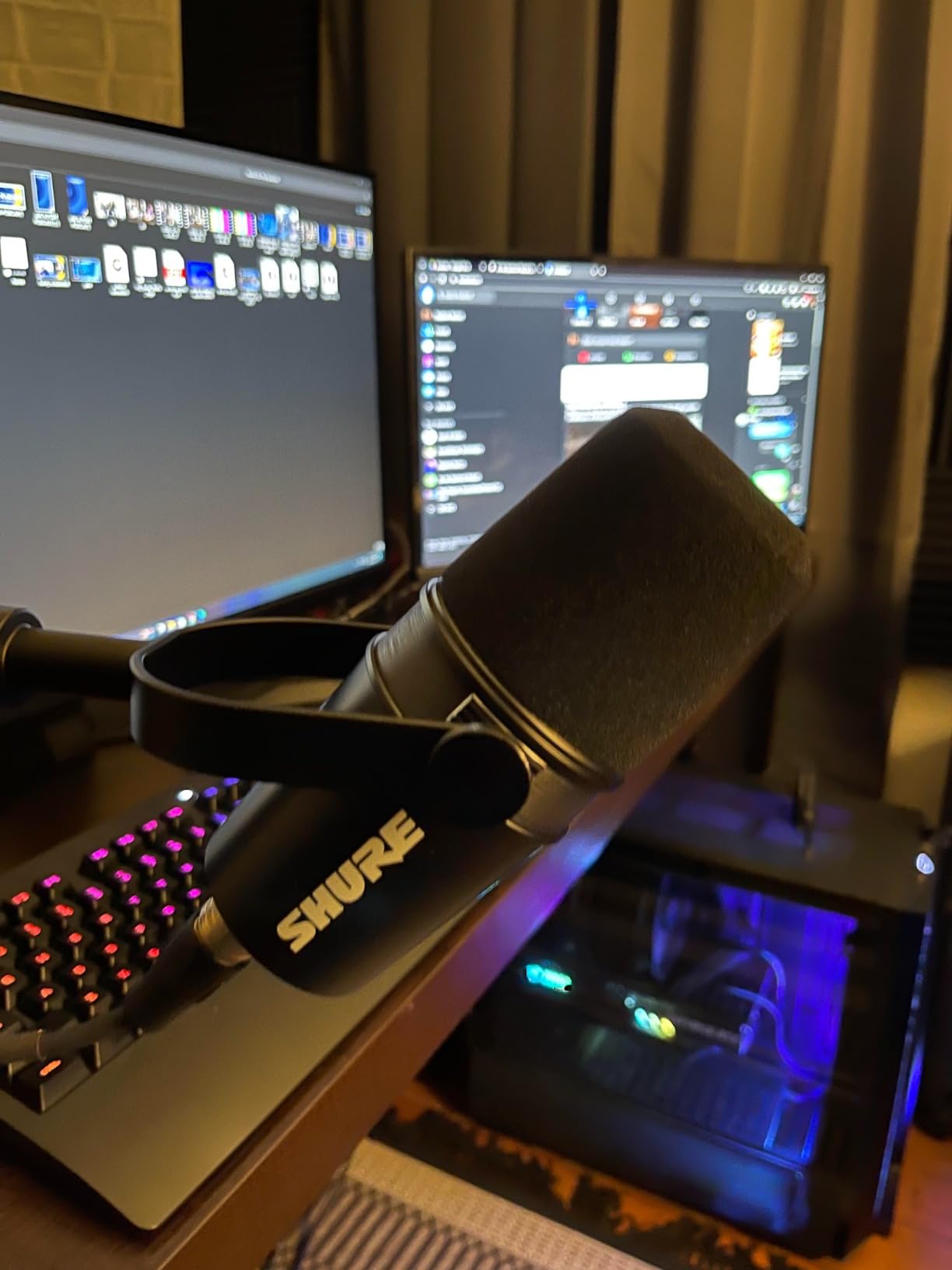 Shure MV7X XLR Dynamic Podcast & Recording Microphone - Black customer photo 2