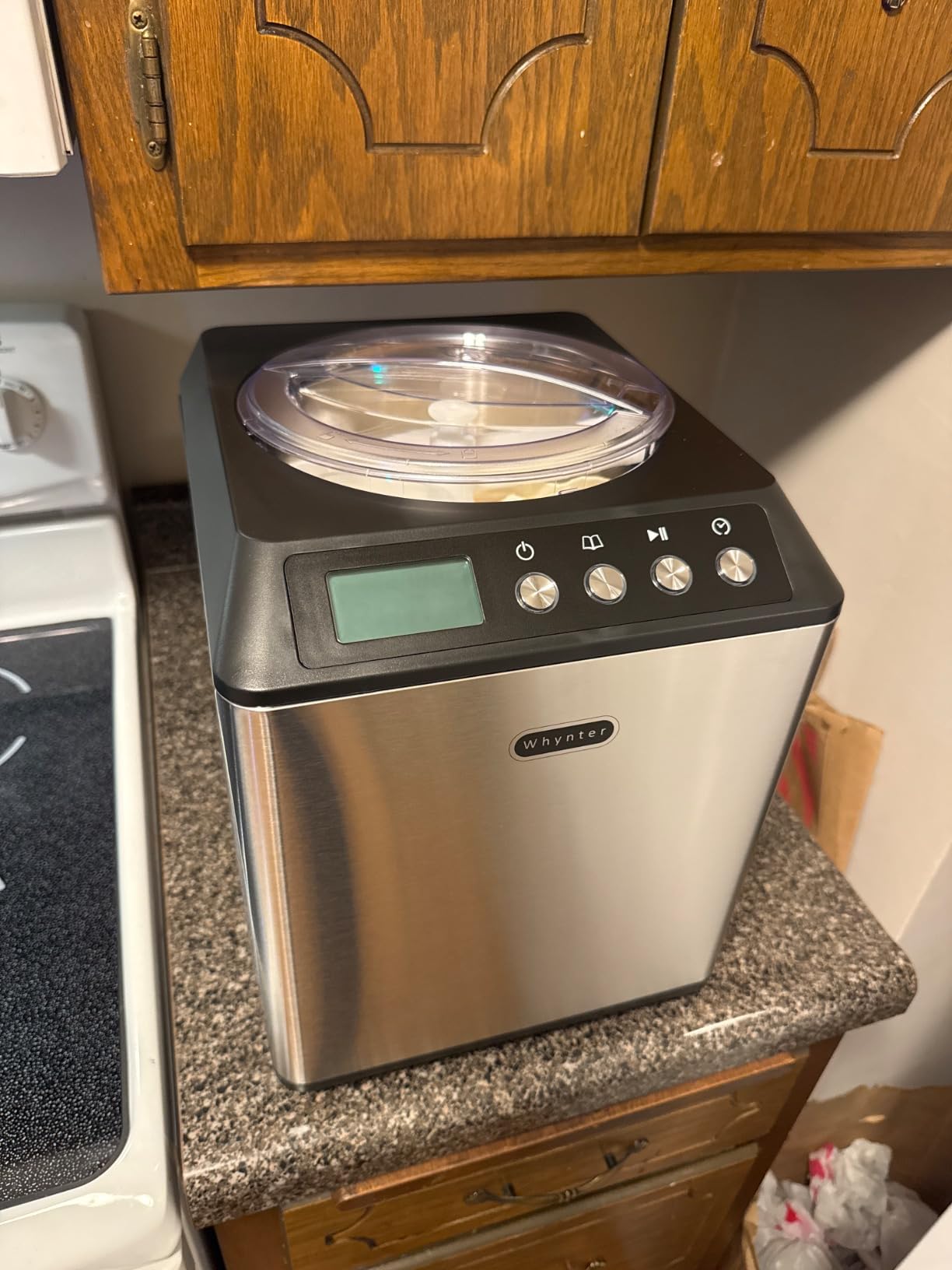 Whynter Ice Cream Maker with Compressor & Timer, 1.28 Qt, White, ICM-128WS | Built In Compressor, No Pre Freezing Needed, LCD Display and Timer, Fresh Homemade Frozen Treats, Trusted Whynter Quality customer photo 1