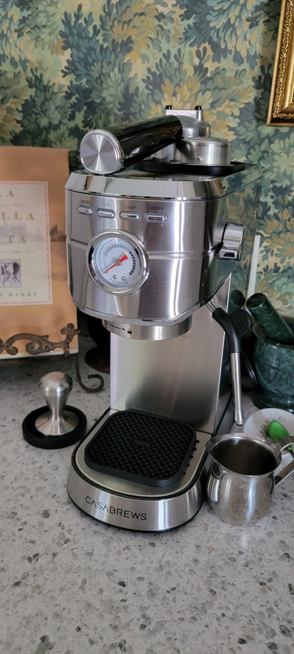 CASABREWS CM5418 Compact Espresso Machine with Milk Frothing Steam Wand, 20-Bar Pump customer photo 1