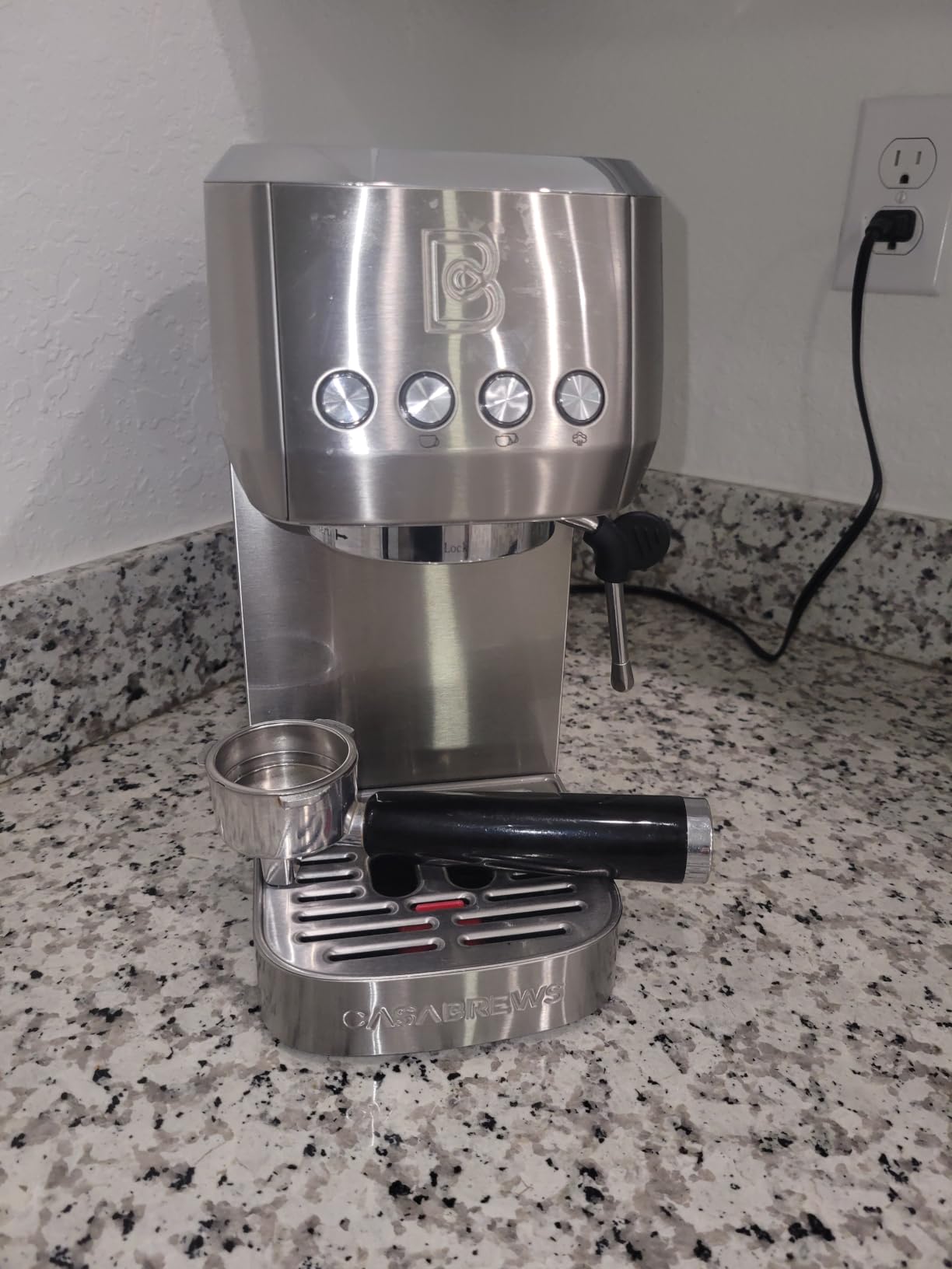 CASABREWS 3700 Essential Stainless Steel Espresso Machine with Steam Wand, 20-Bar customer photo 1