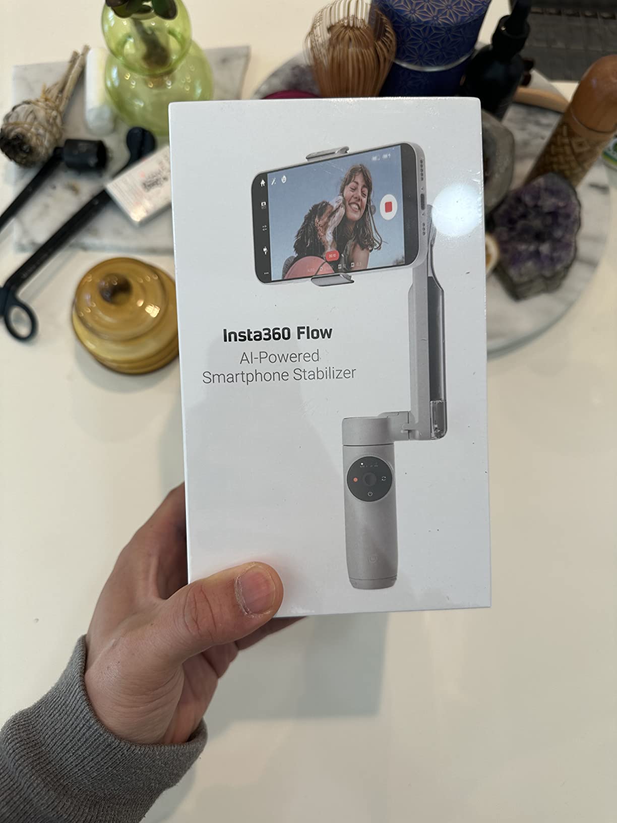 Insta360 Flow Gimbal Stabilizer for Smartphone, AI-Powered Gimbal, 3-Axis Stabilization, Built-in Tripod, Portable & Foldable, Auto Tracking Phone Stabilizer, Video Recording, Stone Gray customer photo 2