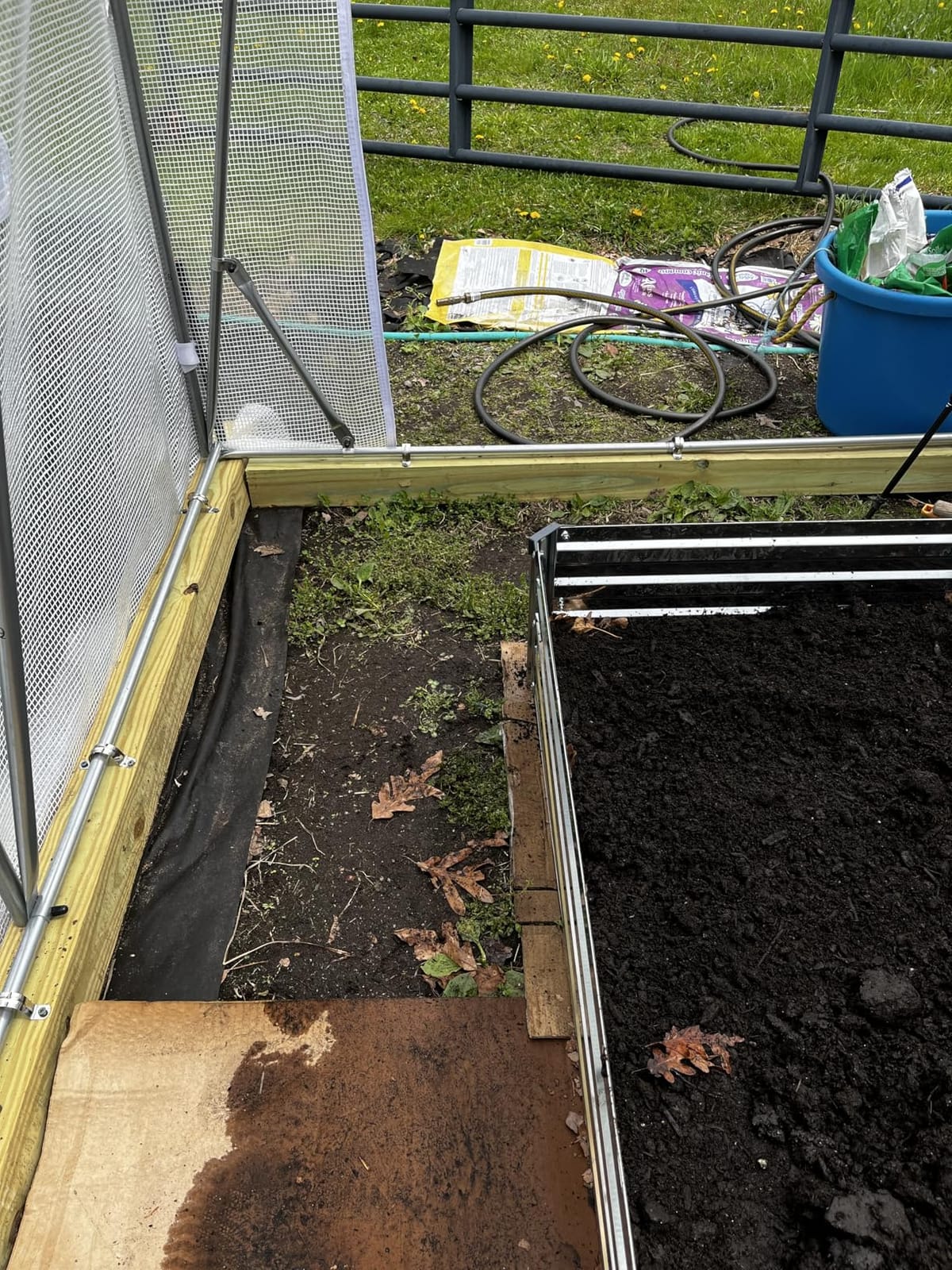 KING BIRD Premium 15x7x7 FT Greenhouse for Outdoors, Large Heavy Duty | Galvanized Steel Frame, Mesh Door Screen Window Hoop Plant Winter Walk-in Hot House Tunnel plus Brass Irrigation Kit, White customer photo 2