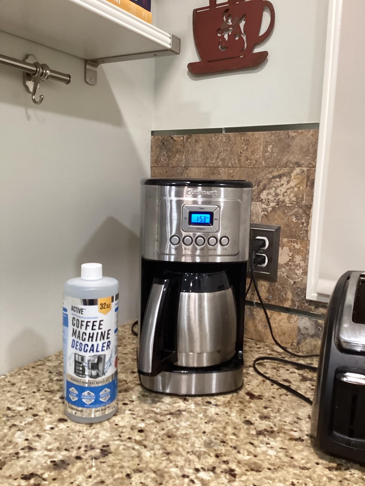 ACTIVE Coffee Machine Descaler Descaling Solution - 32oz (8 Uses) Compatible with Keurig, Nespresso, Breville, Delonghi, Jura, Ninja - Espresso Coffee Maker Cleaner, Coffee Pot Cleaning Limescale Remover customer photo 2