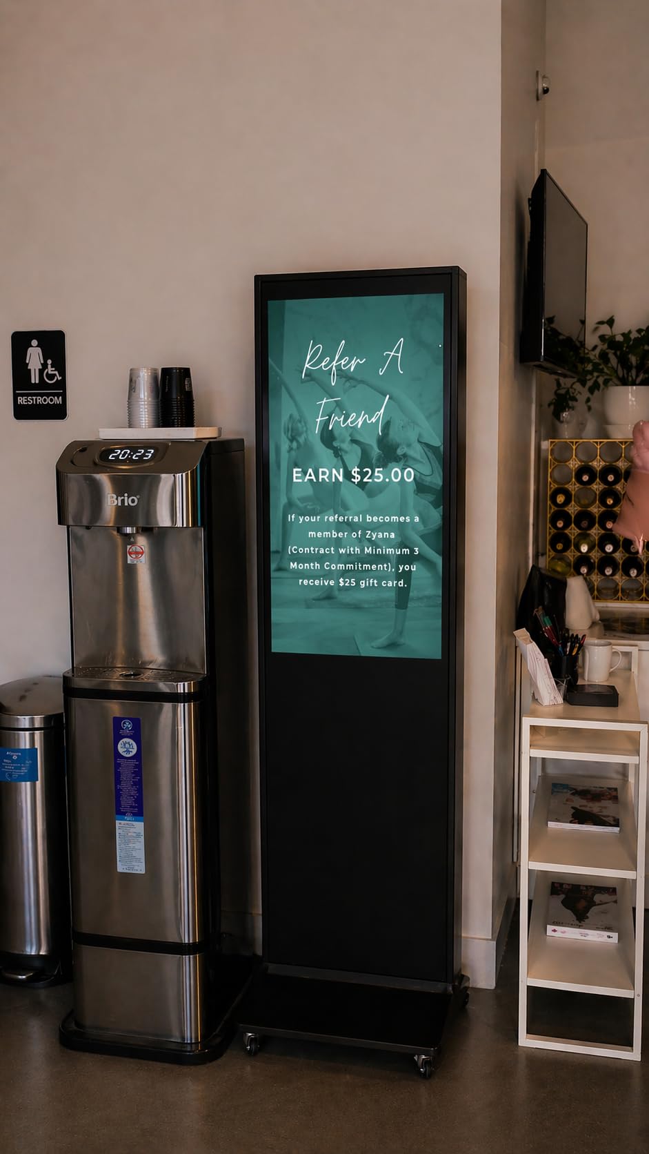 MWE 43 Inch Indoor Floor Standing Digital Signage Advertising Display Kiosk LCD Screen Commercial Totem Android System Vertical Poster with Auto Media Player customer photo 1