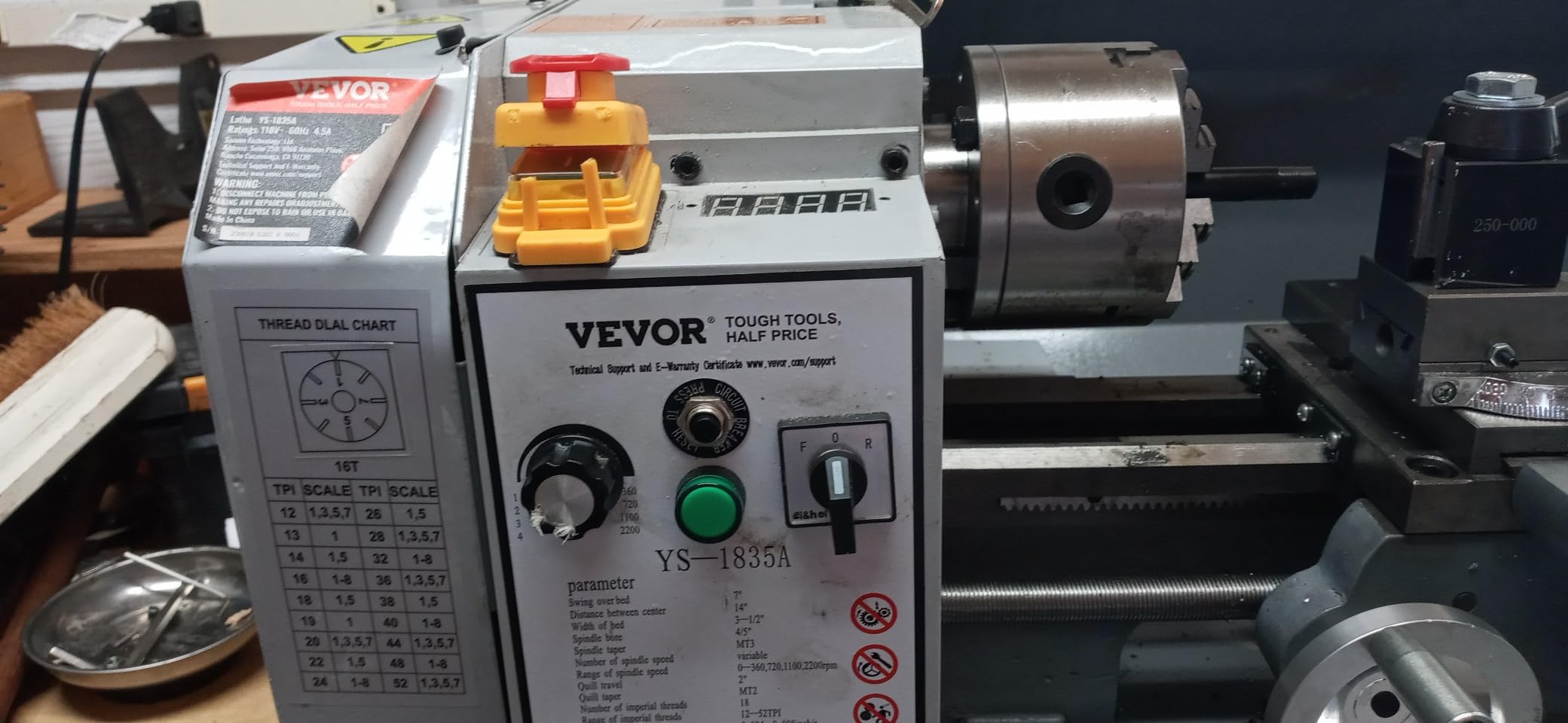 VEVOR Metal Lathe Machine, 7'' x 13.78'', Precision Benchtop Power Metal Lathe, 0-2200 RPM Continuously Variable Speed, 500W Brush Motor Metal Gears, with Tool Box for Processing Precision Parts customer photo 1