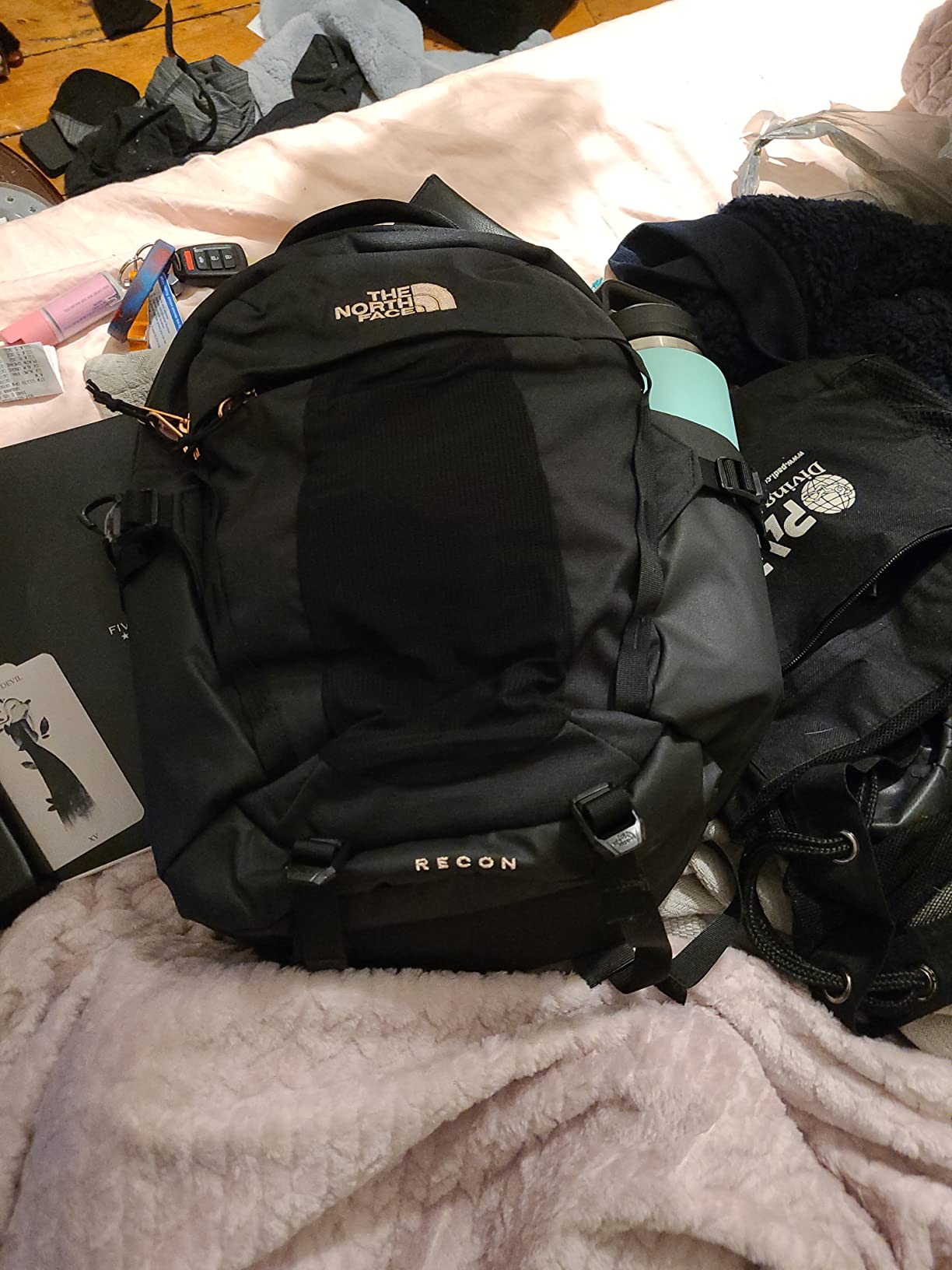 The North Face Recon Everyday Laptop Backpack, Blk/Blk-NPF, One Size customer photo 1