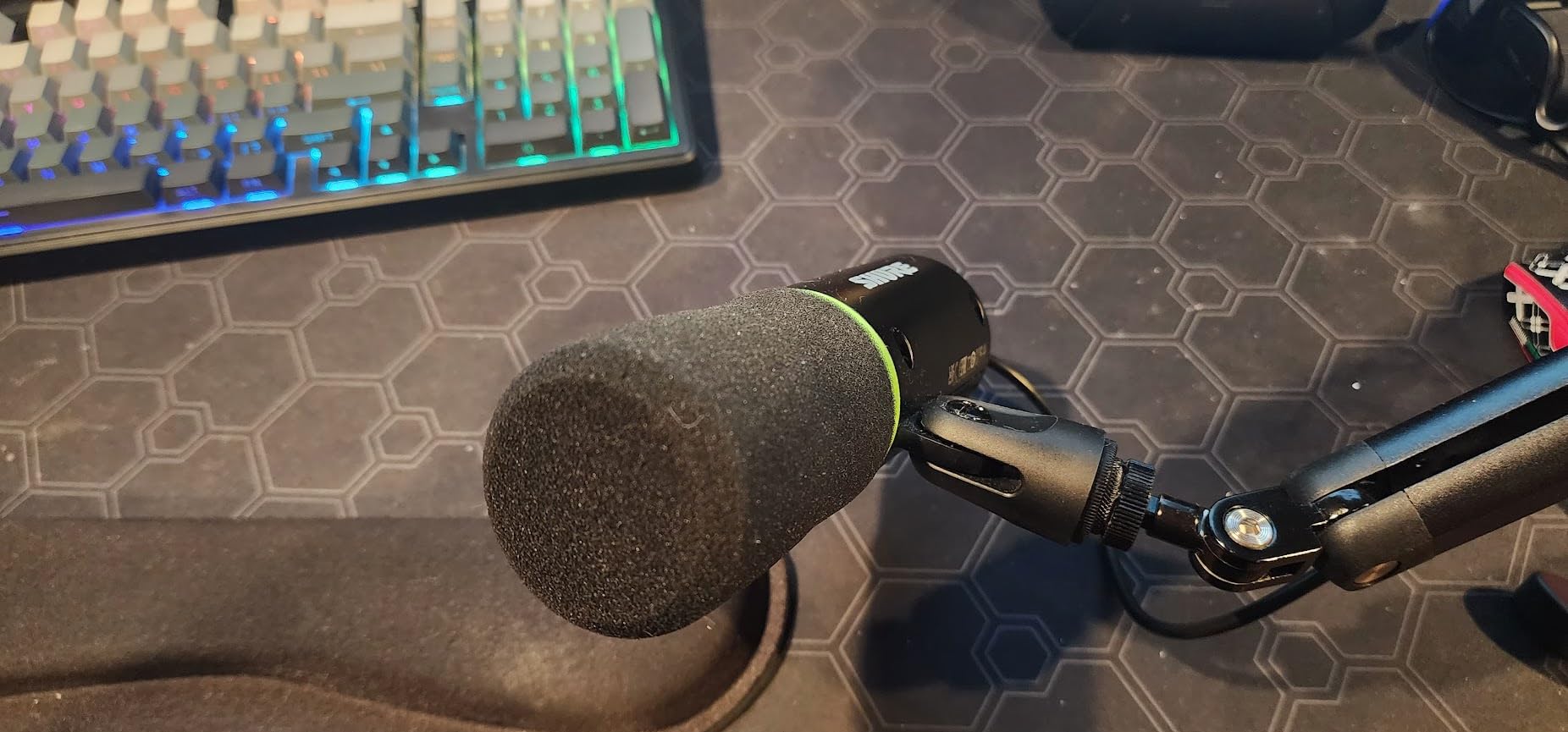 Shure MV7+ USB-C & XLR Podcast Dynamic Microphone - Black customer photo 2