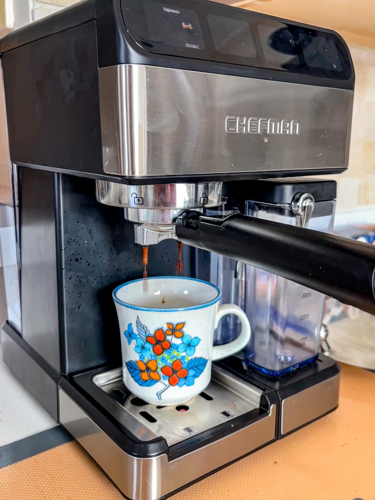 Chefman CaféMaster Pro Espresso Machine, Built-In Milk Frother for Cappuccino & Latte customer photo 2