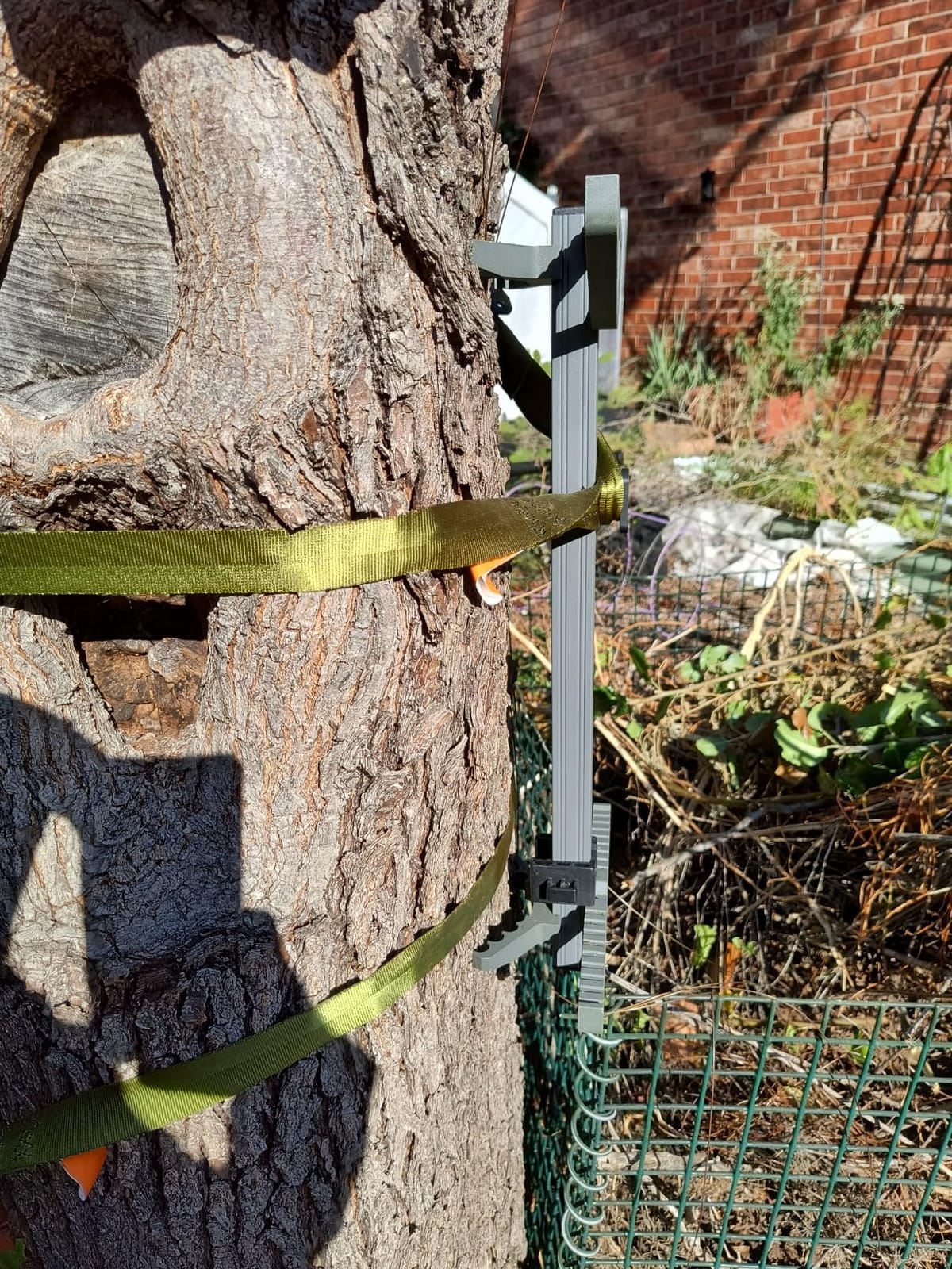 Climbing Sticks, Non-Slip Tree Step Tree Climbing Sticks for Hunting, Lightweight Aluminum Hunting Climbing Steps, Climbing Stick for Tree Stand customer photo 1