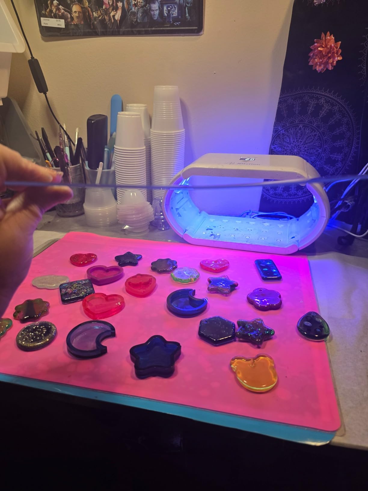 JDiction UV Light for Resin, Wireless UV Resin Lamp with 48 LED Beads, Long Time Setting (1min, 3min, 5min, 10min), Rechargeable 48W Powerful Cordless Curing Tool for Jewelry Making Crafts customer photo 2