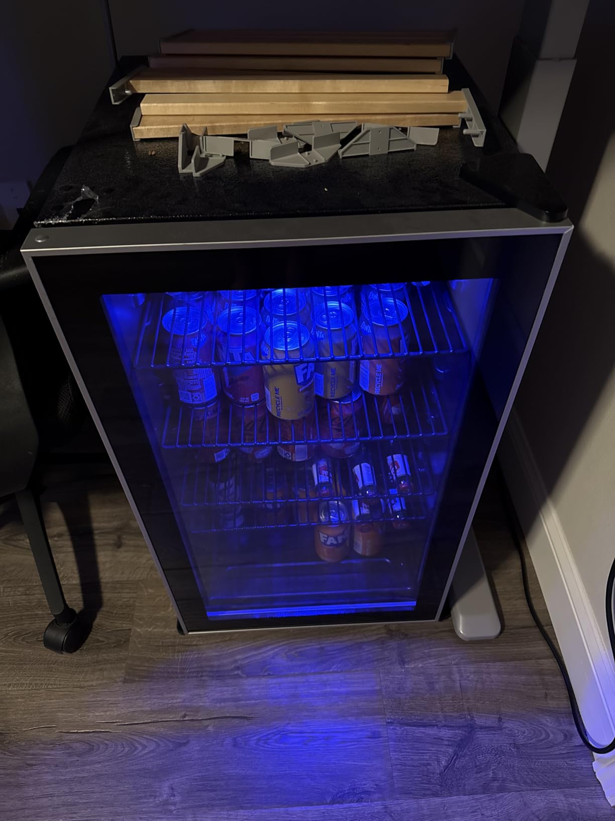 Electactic 50 Cans Beverage Refrigerator Cooler, 1.3 Cu.ft Mini Fridge Countertop Drink Cooler with Glass Door customer photo 2