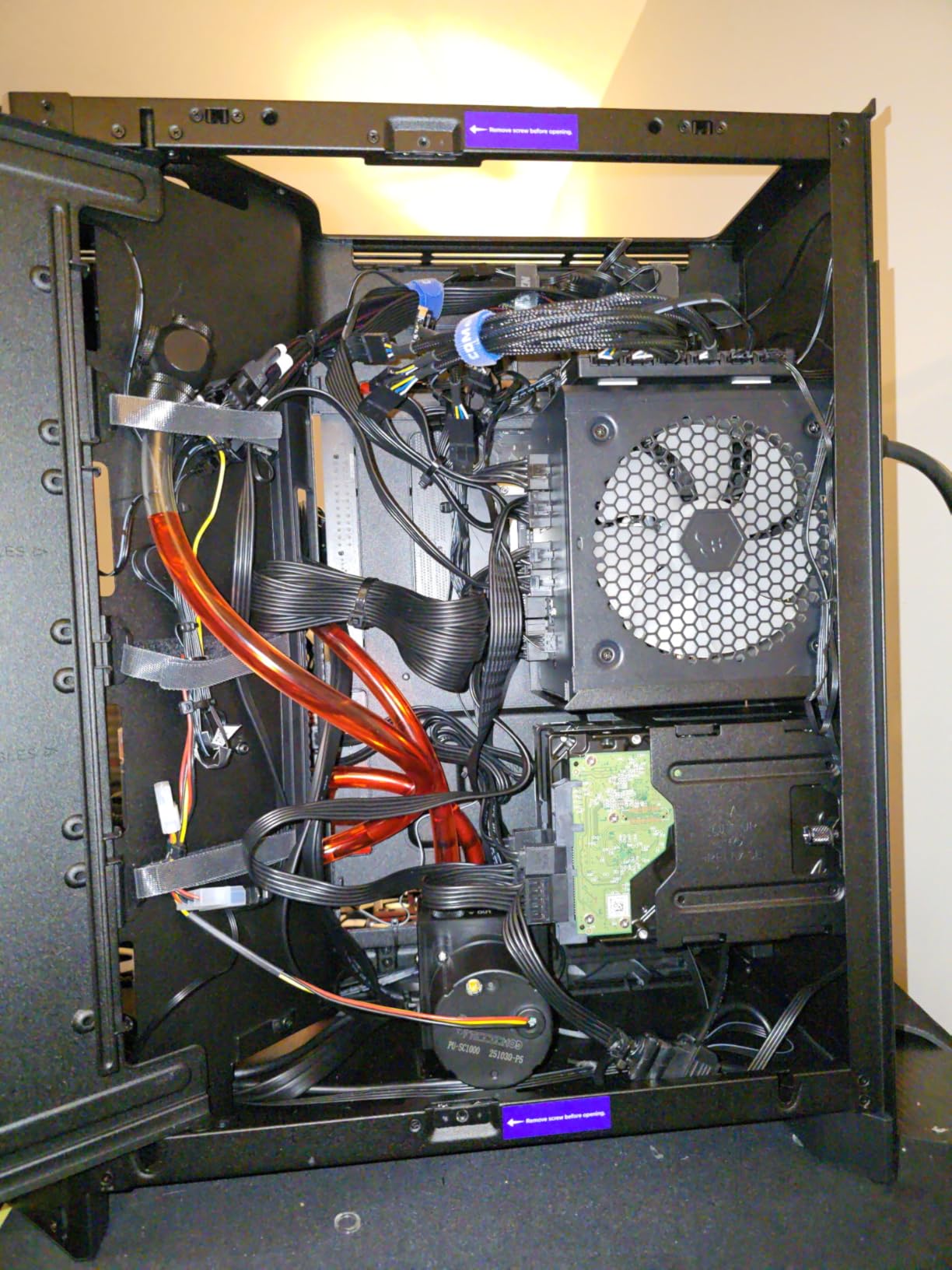NZXT H9 Flow - Dual-Chamber ATX PC Case - Black | Dual-chamber ATX flagship with 4 included fans, 420mm top and front radiator support, and wraparound tempered glass customer photo 1