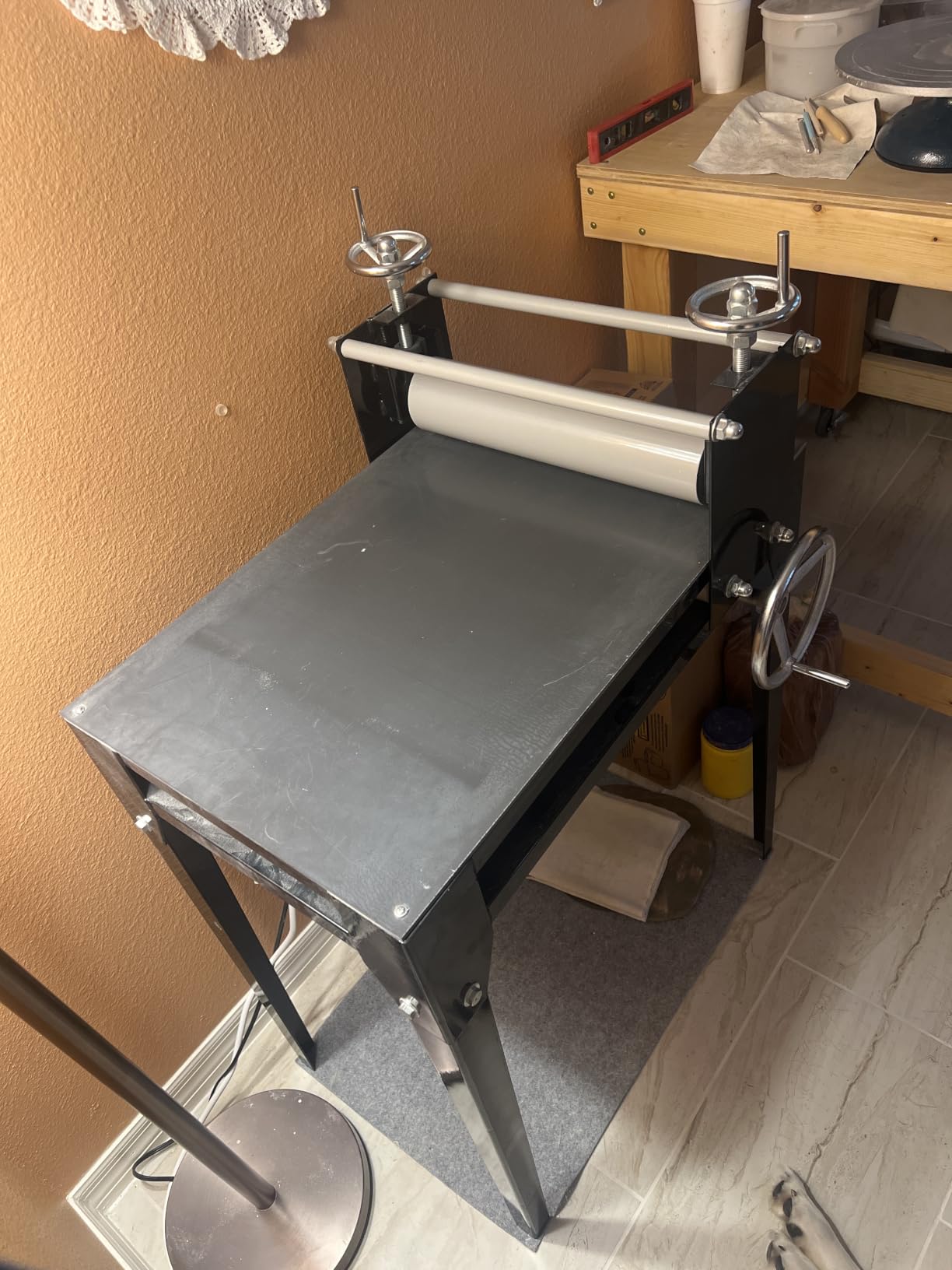 JARYANNIX Manual Clay Plate Machine Slab Roller Pottery Making Machine | 28x17.7in Tabletop, Ceramic Clay Print, 1.77in Adjustable Thickness, for Pottery Art customer photo 2