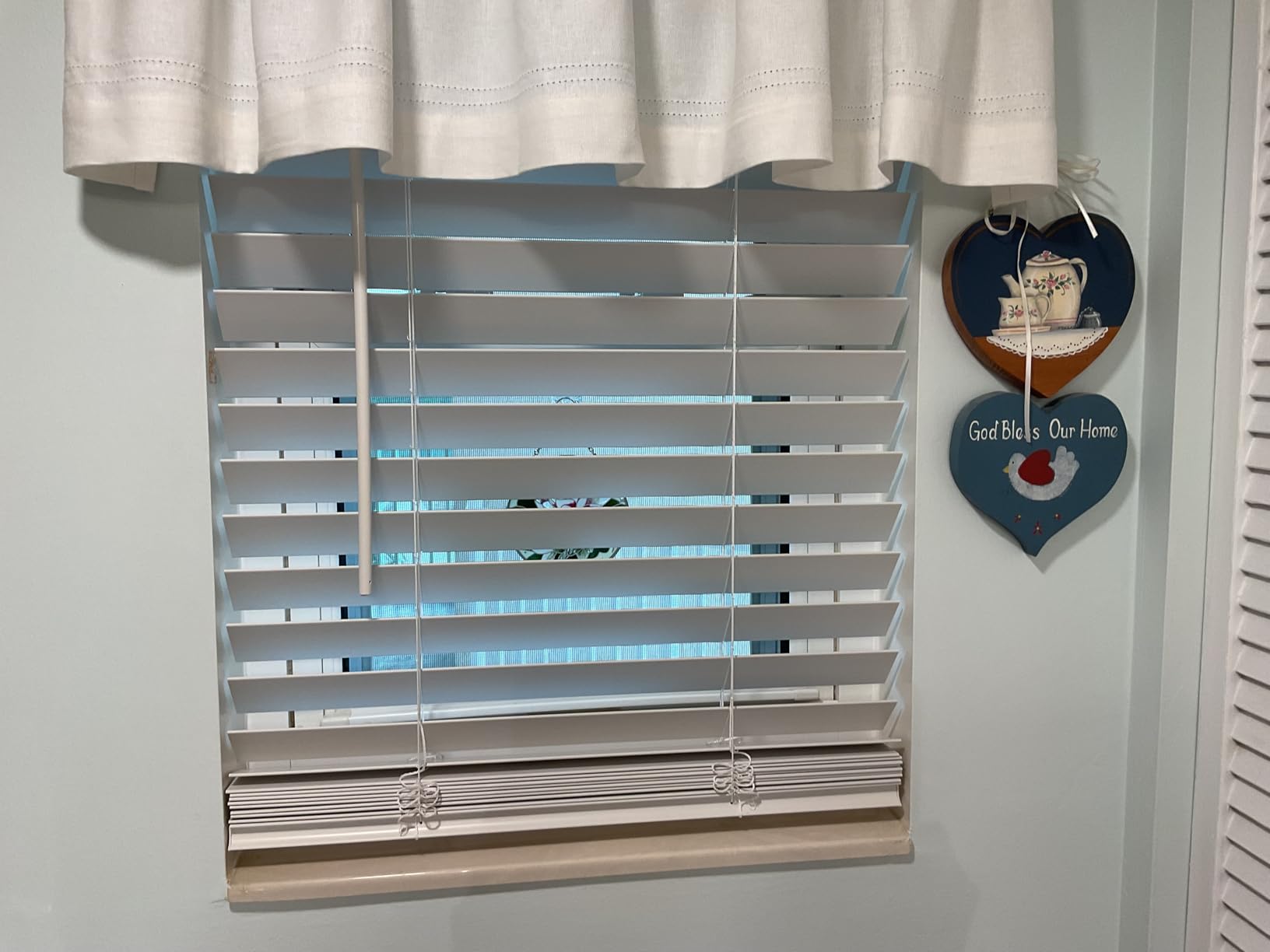 LEVOLOR Basics Cordless Faux Wood Blinds for Indoor Windows, 35