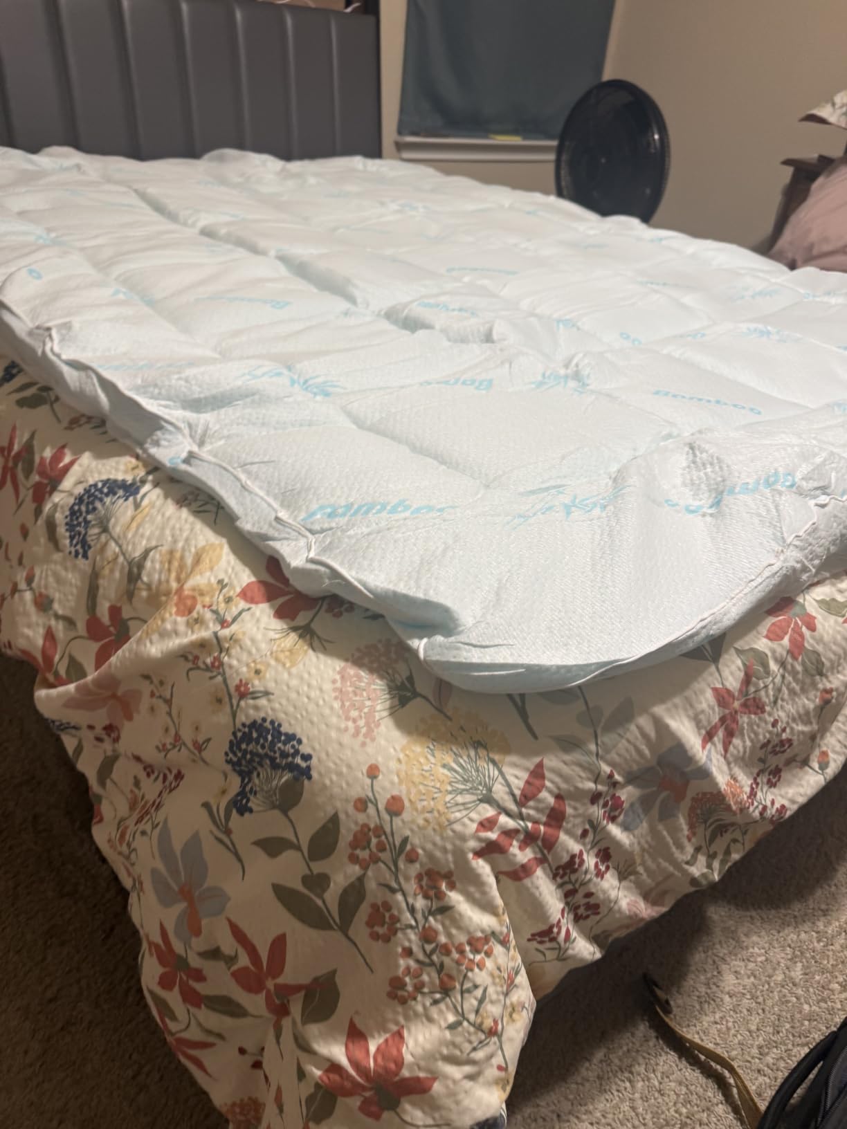 Favorland Mattress Topper Queen Size - Cooling Extra Thick Breathable Viscose Made from Bamboo Mattress pad - Soft Quilted Fitted Mattress Cover with 900 GSM Down Alternative Fill (8-21