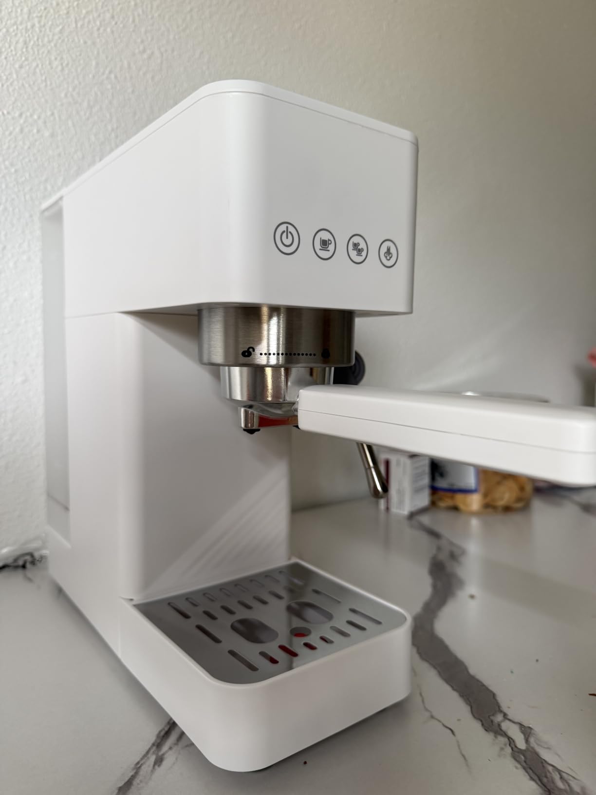 AMZCHEF Compact Espresso Machine 20 Bar, Americano, Latte & Cappuccino customer photo 2