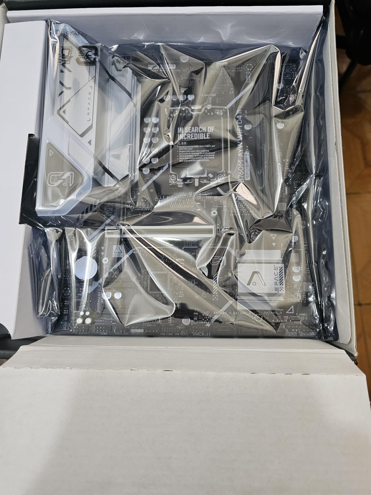 ASUS B760M-AYW WiFi D4 II Intel® B760 (LGA 1700) microATX mATX Motherboard, PCIe 5.0 x16 Support, Two M.2 Slots, DDR4, Realtek 2.5Gb Ethernet, Wi-Fi 6, HDMI, SATA 6 Gbps, Front USB 5Gbps, Aura Sync customer photo 2