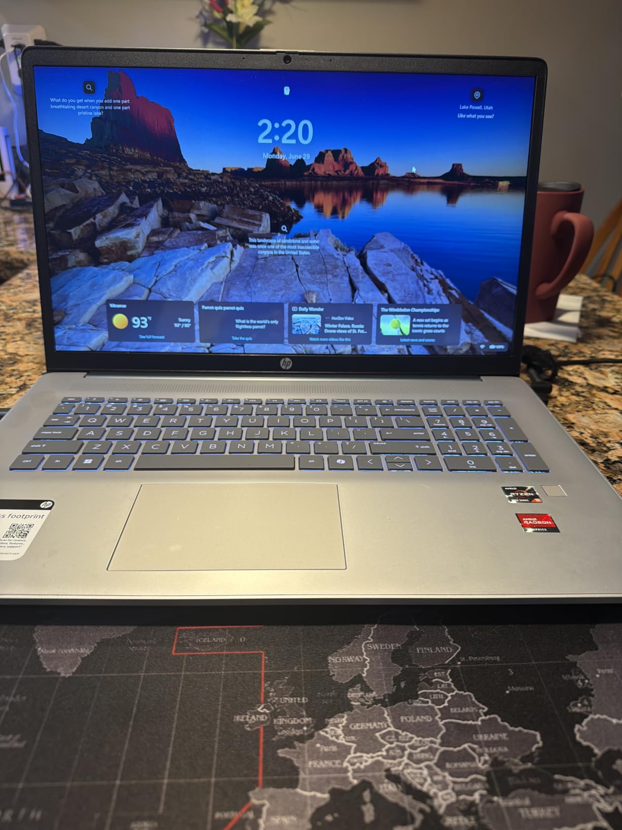 HP 17.3