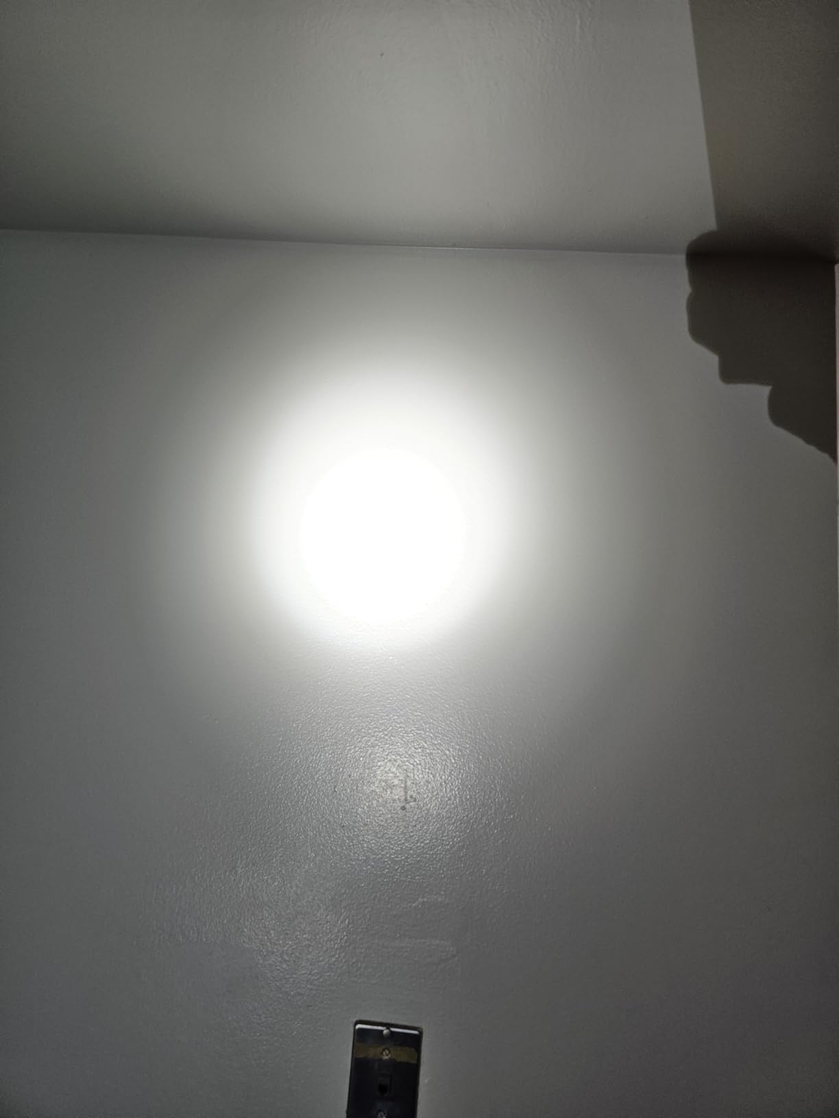 ACEBEAM K1 EDC AA Flashlight with Green Laser Pointer, UV and White LED | 1000 Lumens, IP68 Triple Sources customer photo 1