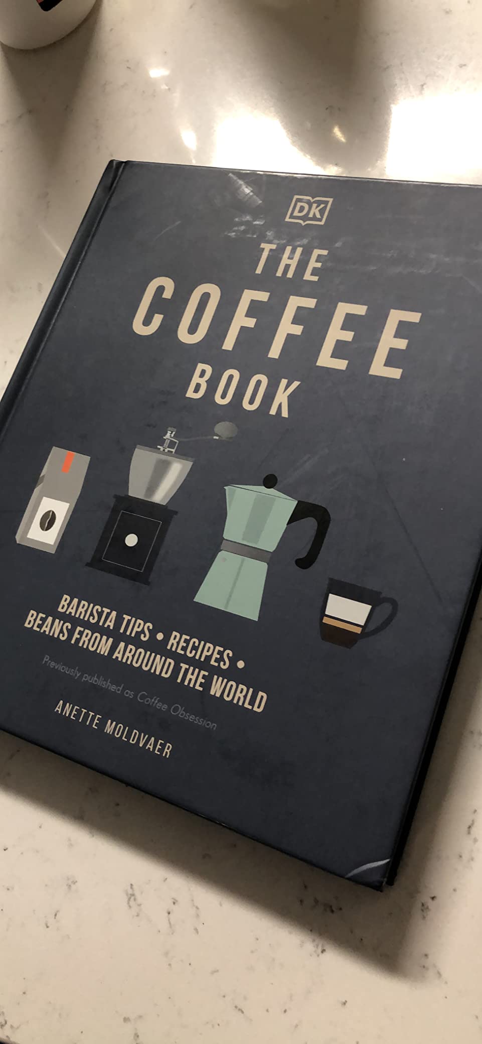The Coffee Book: Barista tips, recipes, beans from around the world customer photo 1