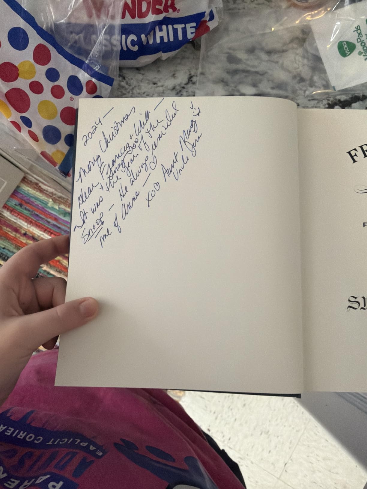 From Crook to Cook: Platinum Recipes from Tha Boss Dogg's Kitchen (Snoop Dogg Cookbook, Celebrity Cookbook with Soul Food Recipes) customer photo 1