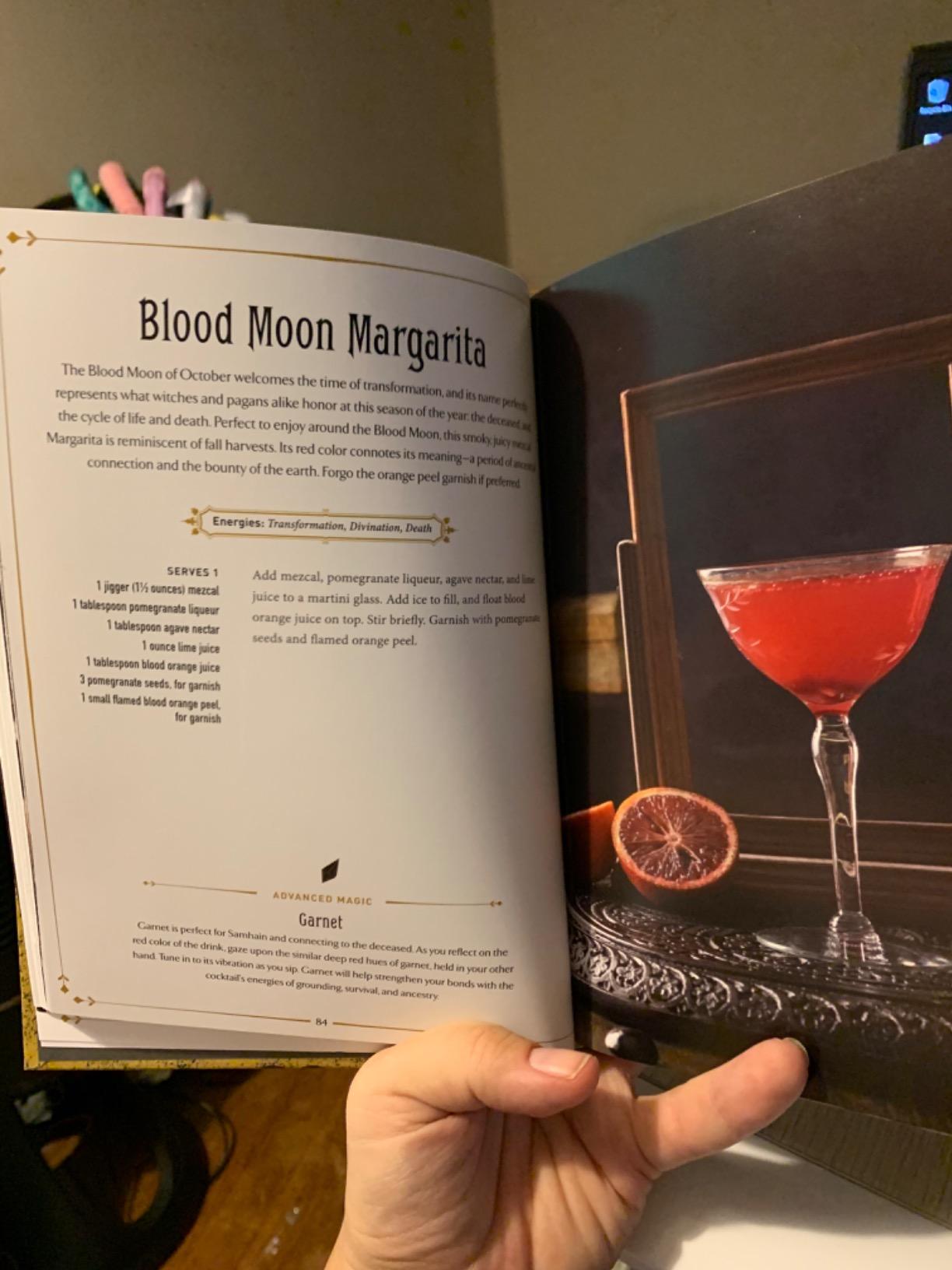 WitchCraft Cocktails: 70 Seasonal Drinks Infused with Magic & Ritual customer photo 1