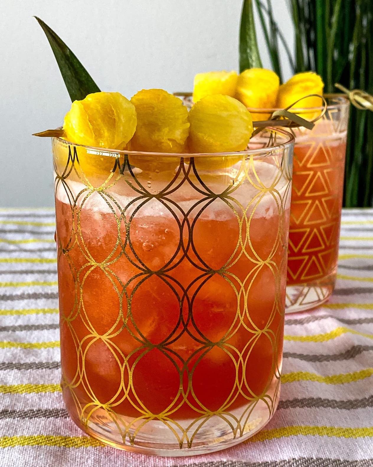 Smuggler's Cove: Exotic Cocktails, Rum, and the Cult of Tiki customer photo 2