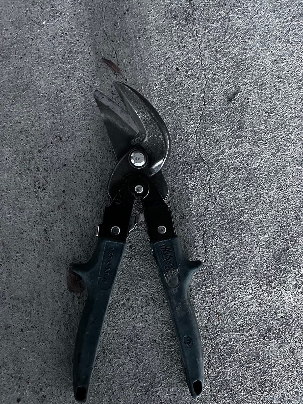 Malco M2007 Max2000® 10 inch Offset Aviation Snips | 18ga. Capacity | Offset Sheet Metal Snips | Offset Tin Snips | Metal Shears (Offset - Cuts Right, Straight & 5in Dia. Circles) customer photo 1