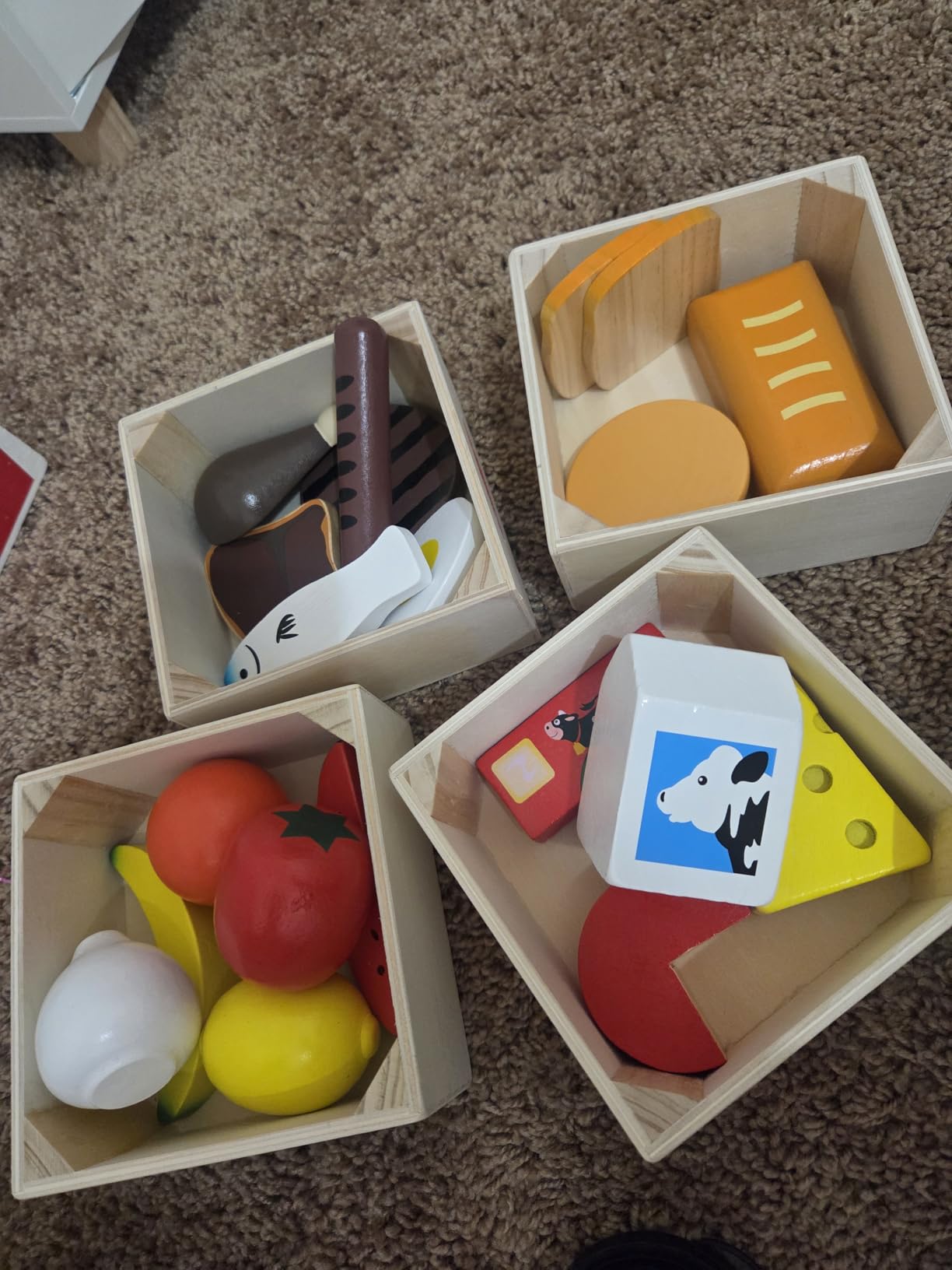 Melissa & Doug Food Groups, 21-Piece Wooden Toys Set of Pretend Play Food & Kids Play Kitchen Accessories, Preschool Toys for Girls & Boys Ages 3+ customer photo 2