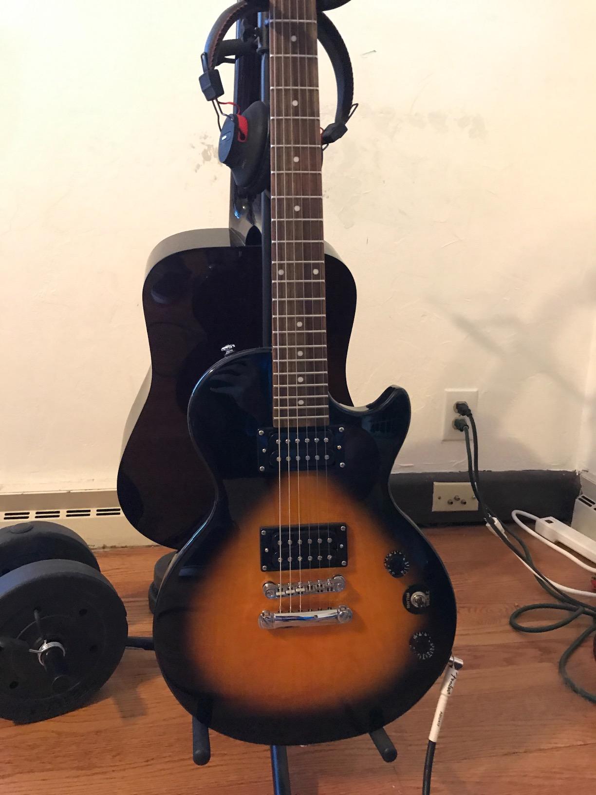 Epiphone Les Paul Special II, Heritage Cherry Sunburst customer photo 1