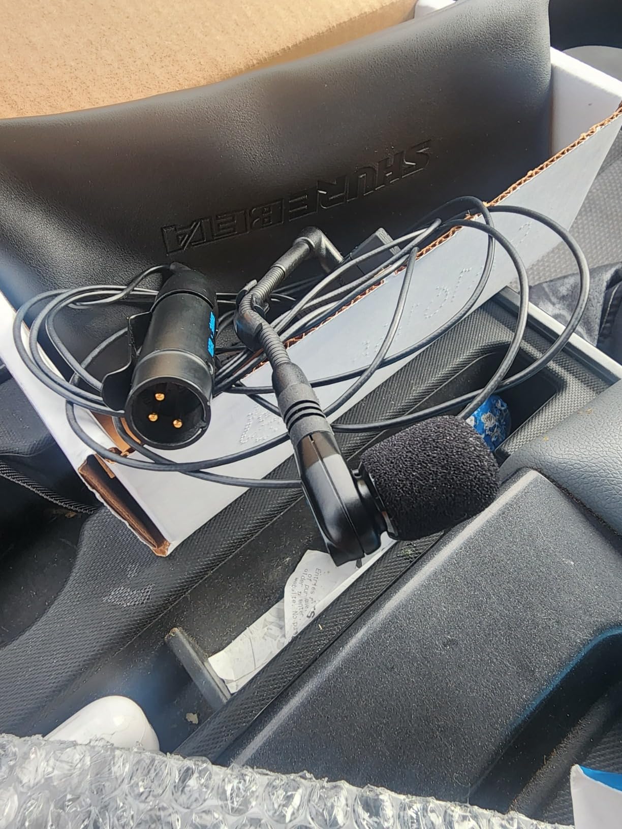 Shure Wired BETA 98H/C Microphone - Miniature Instrument Mic with Wired XLR Connector, Cardioid Condenser, Clip-on with Gooseneck for Sax/Brass or Rim of Percussion (BETA98H/C) customer photo 2