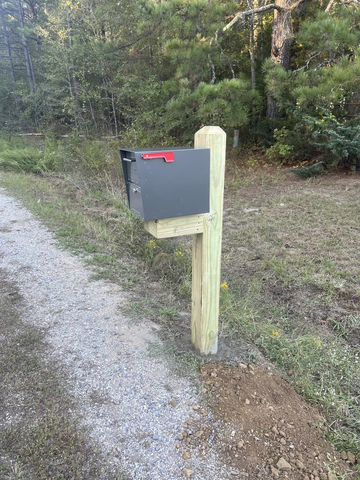 Architectural Mailboxes Oasis Classic Locking Post Mount Mailbox, Black, XL customer photo 1