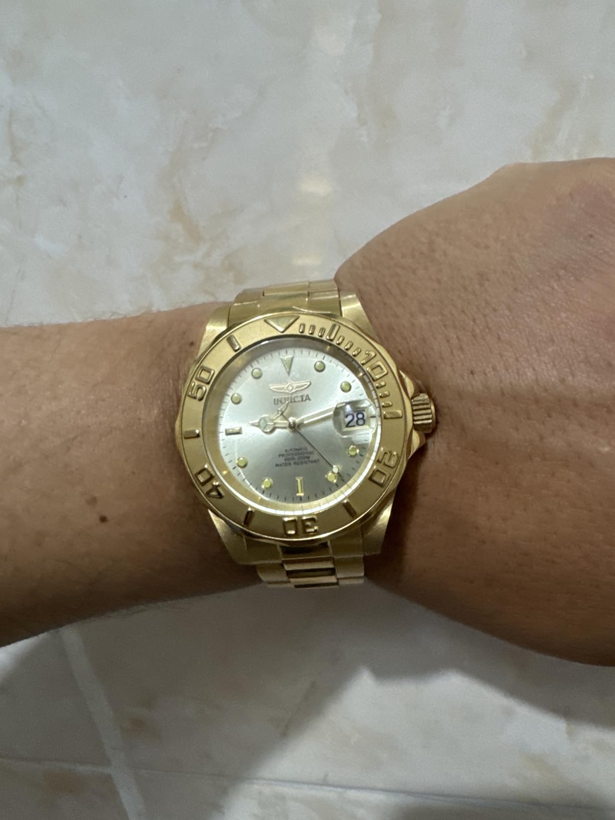 Invicta Men's Pro Diver Automatic Watch with Gold Tone Stainless Steel Band, Gold (Model: 9010) customer photo 1