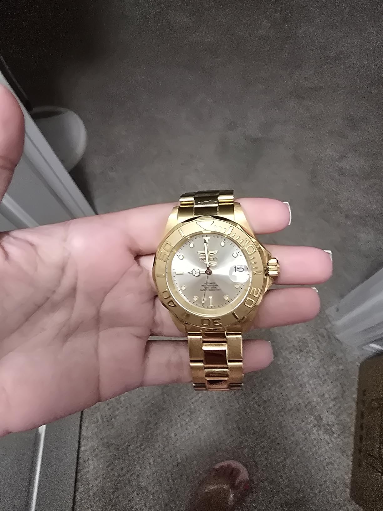 Invicta Men's Pro Diver Automatic Watch with Gold Tone Stainless Steel Band, Gold (Model: 9010) customer photo 2