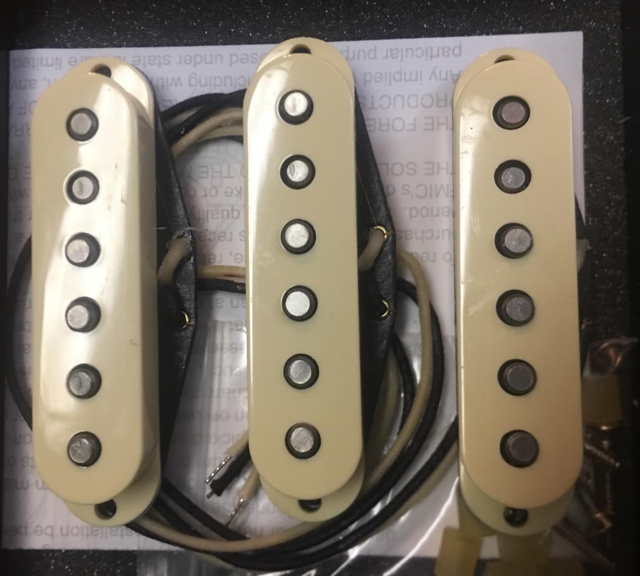 Fender Pure Vintage '57/'62 Stratocaster Pickup Set, Aged White customer photo 2