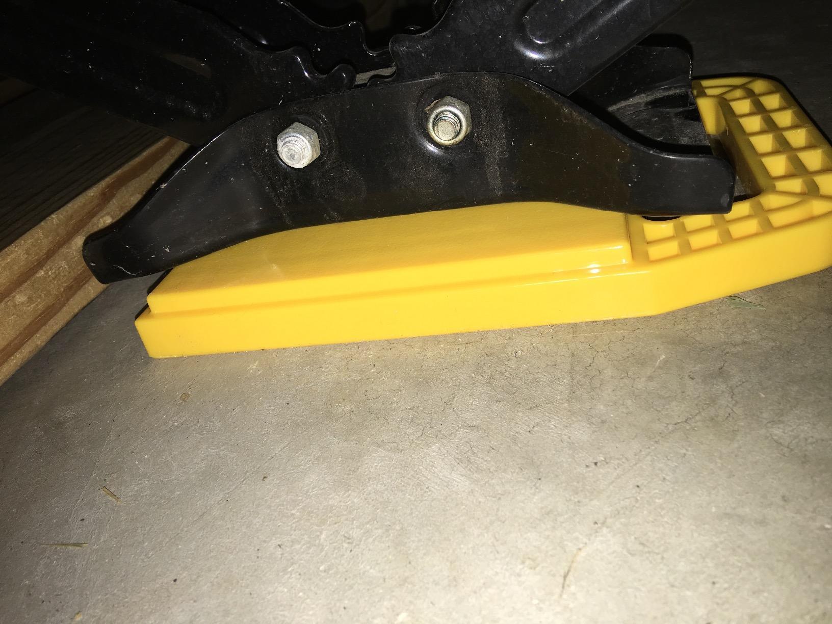 Camco RV Stabilizing Jack Pads - 4-Pack - Made in the USA | Features Interlocking Design & Includes Handy Strap for RV Storage - Molded of Strong UV Stabilized Polypropylene (44595) customer photo 2