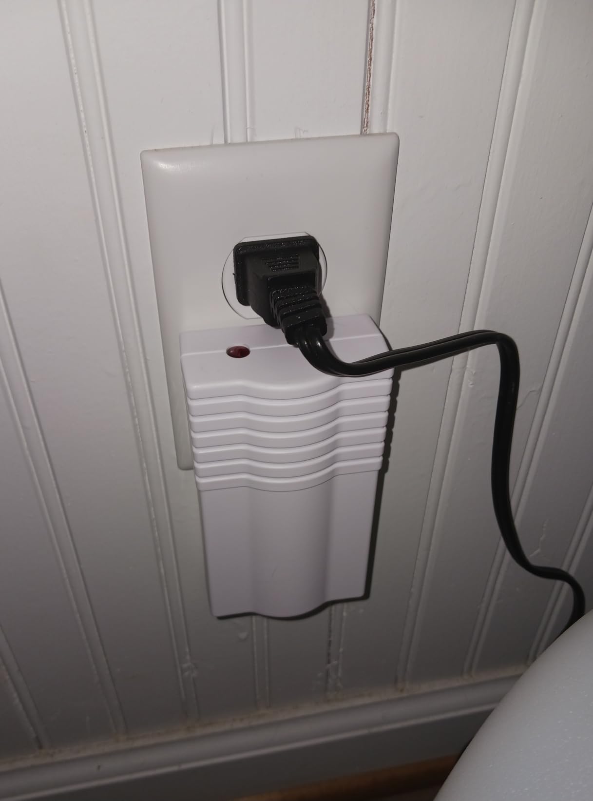Larger Areas Pest A Cator 2000 Electromagnetic Rodent Repeller F customer photo 1