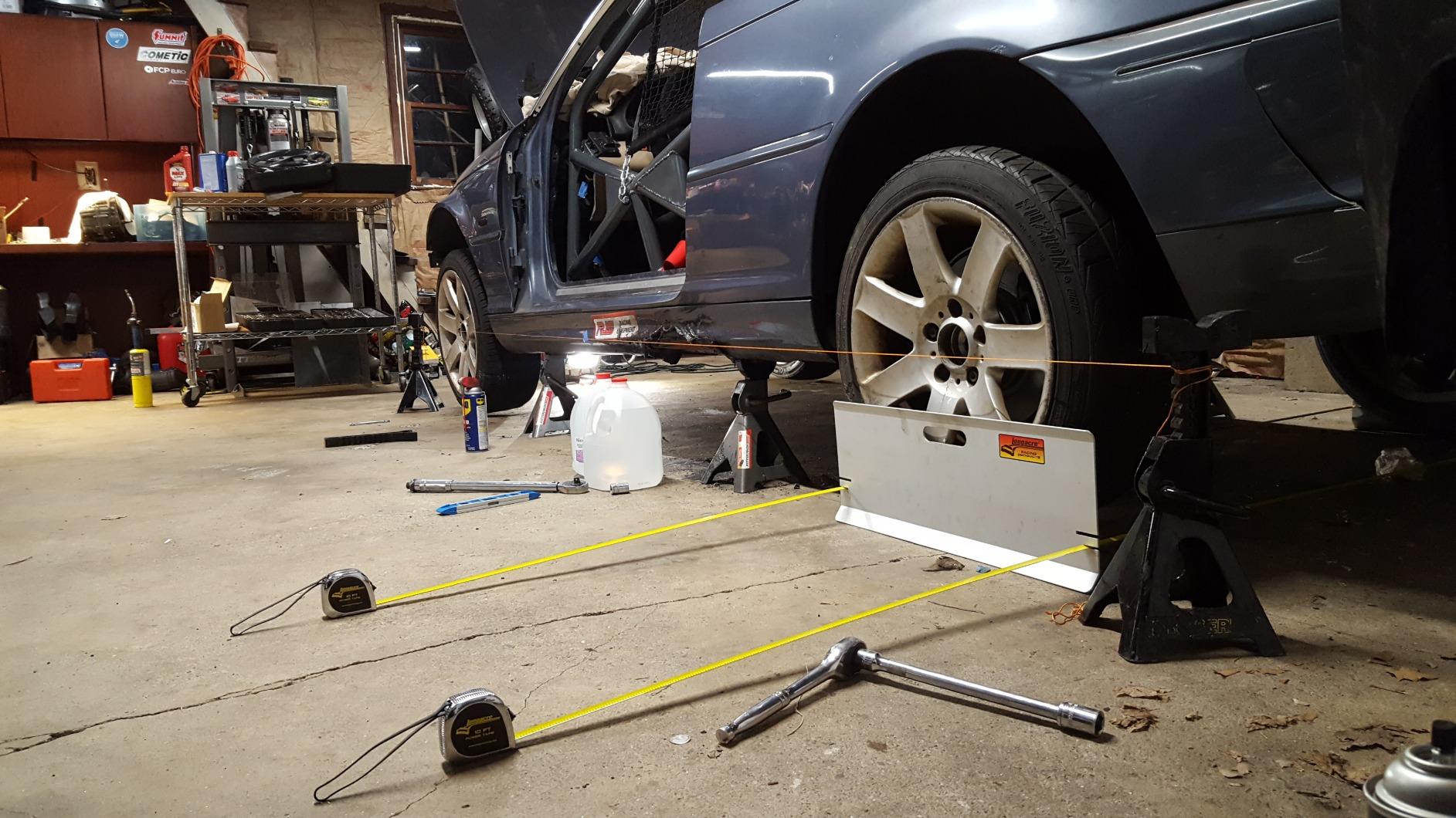 Longacre Racing 79501 Aluminum Toe-in Plates with Magnets and Two Tape Measures, Integrated Magnets Allow One Man Operation, Quick and Easy Way to Check Toe-in customer photo 2