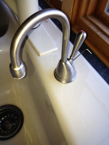 InSinkErator View Instant Hot Water Dispenser System - Faucet & Tank, Satin Nickel, H-View-SN 14.6 x 10 x 8.4 inches customer photo 1