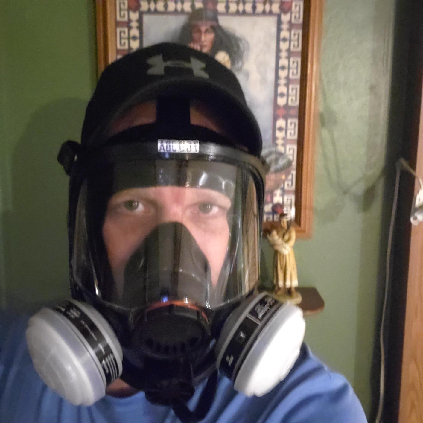 Miller Honeywell Safety Products 760008A Safety Products, 7600 Series Full Facepiece Respirator, Dual Cartridge, Medium/Large customer photo 1