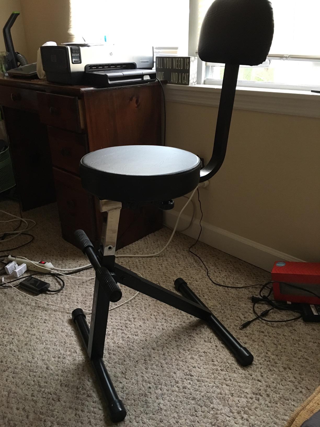 On-Stage DT8500 Guitar/Keyboard Throne (Seating for Keyboards, Pianos, Synths, Organs, and Guitars, Adjustable Height, Padded Backrest, Cushioned Seat, Built-in Footrest, Rubber Feet, Metal, Black) customer photo 2