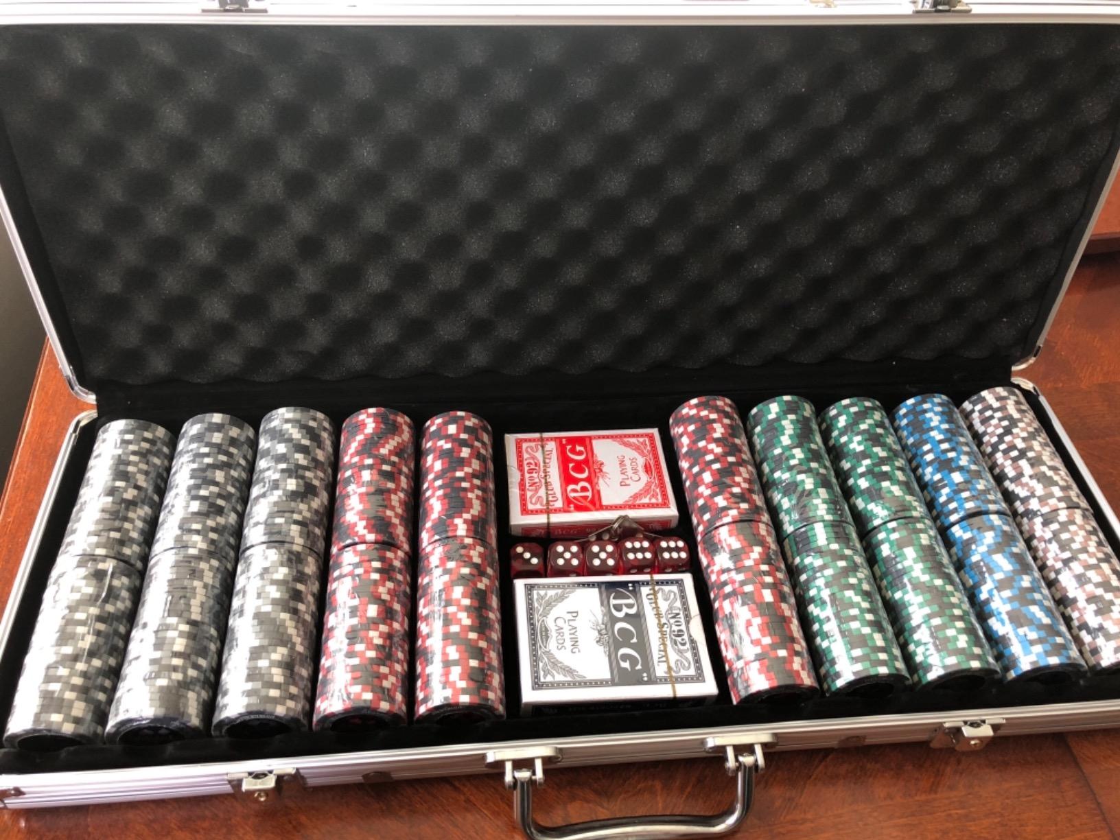 Versa Games Pro Poker Chips - Poker Set 13.5g 500 Piece Casino Clay Poker Chips with Denomination Numbers for Texas Holdem - New Upgraded Poker Chip Case customer photo 2