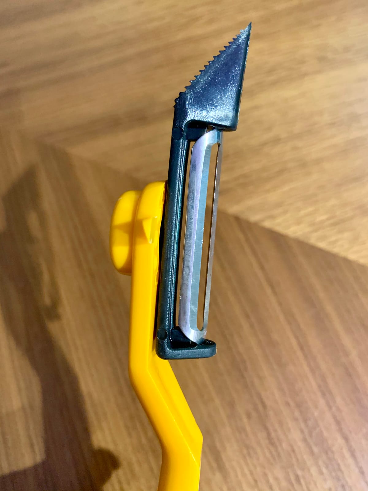 Miracle Zig Zag (Julienne Blade) Thai Multi Purpose Knife, Orange, 9.5 IN customer photo 1