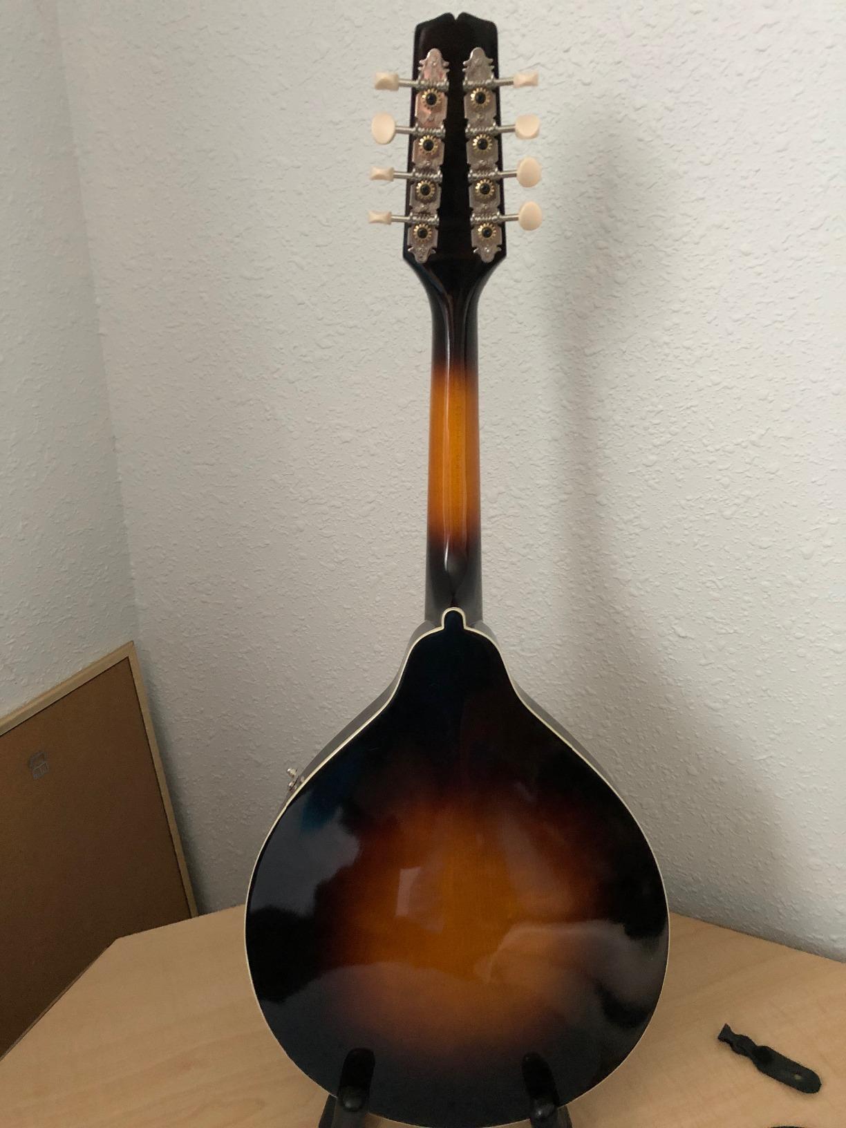 Kentucky KM-150 Standard A-Model Mandolin – Vintage Sunburst – Solid German Spruce Top & Alpine Maple Body customer photo 1