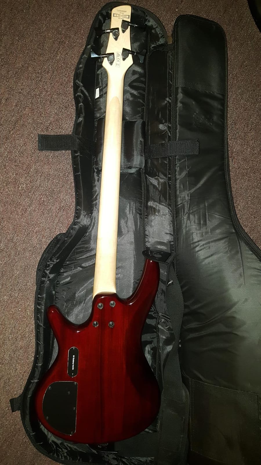 Ibanez 4-String Bass Guitar, Right Handed, Black customer photo 2